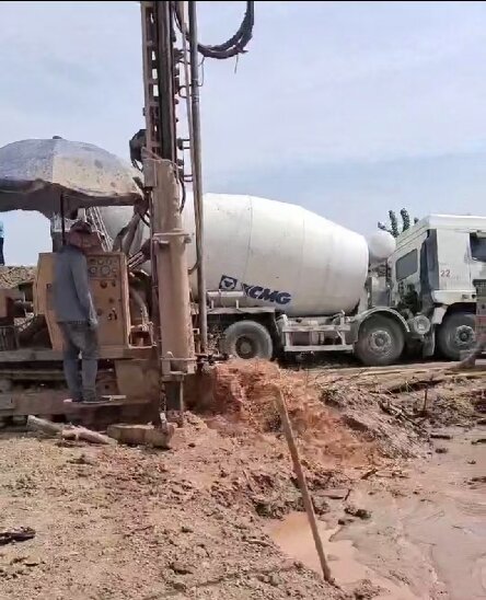 沙洋岩石井施工